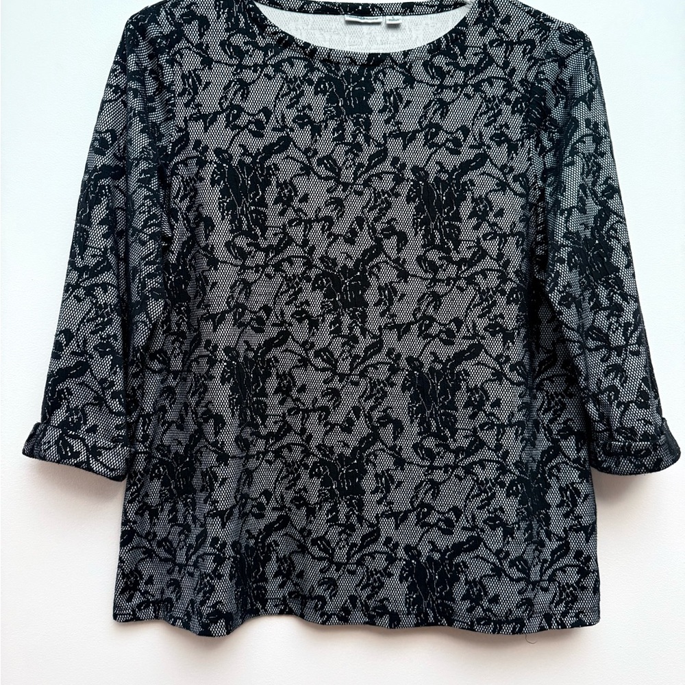 Croft & Barrow Black and Gray Boxy 3/4 Cuffed Sleeve Blouse